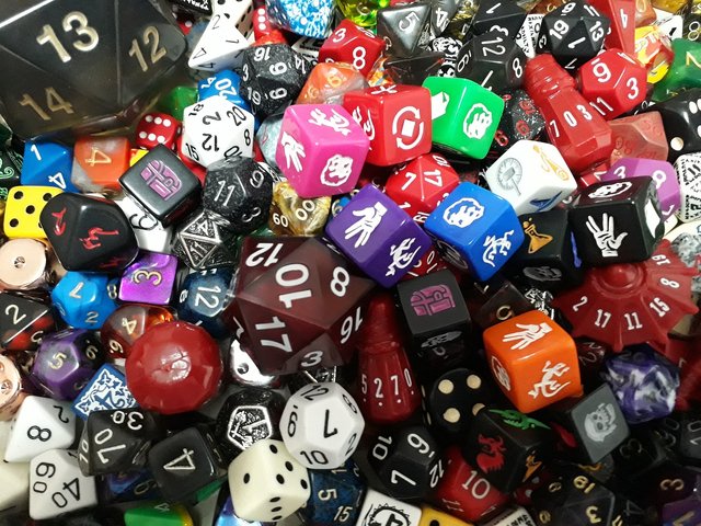 dice-2351448_1280.jpg