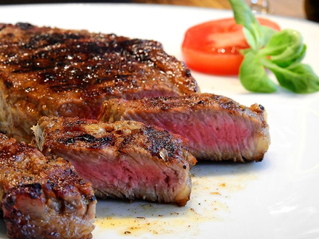 steak-2272464_1920.jpg