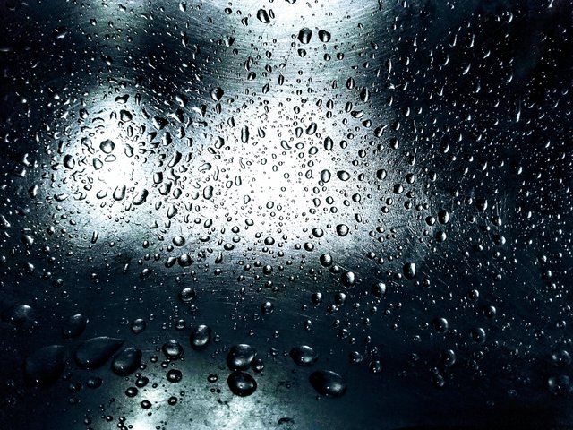 gotas en fregadero.jpg