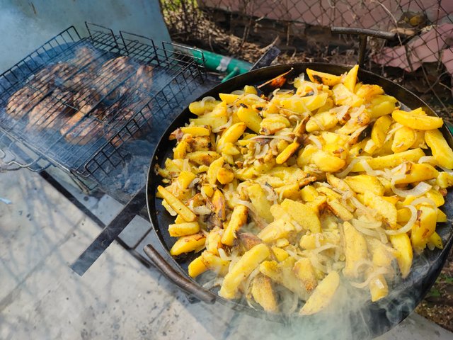 1000314500.jpg