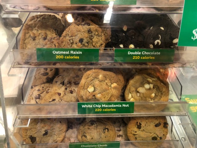 calories in subway chocolate cookie