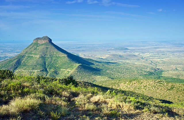 south-africa-eastern-cape-valley-of-desolation.jpg