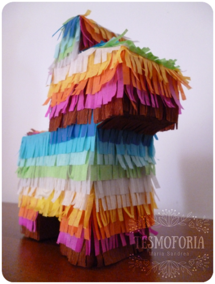 Pinata_Cutie_Donkey_6_Tesmoforia_2019.png