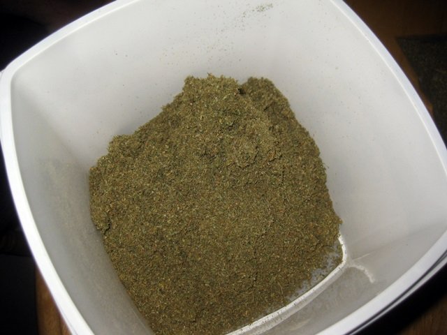 activated kief coconut oil caps 1.JPG