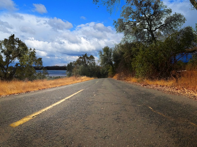YIAC0332-b-found-inspirations-road on-lake-waters-#337.png