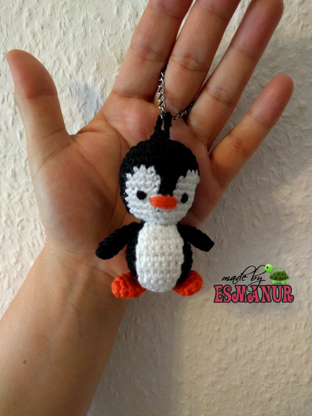 key pendant penguin amigurumi crochet