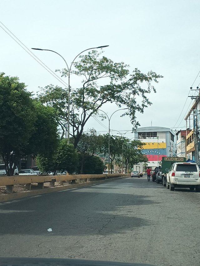 calle del gimnasio vertical en puerto la cruz.jpg