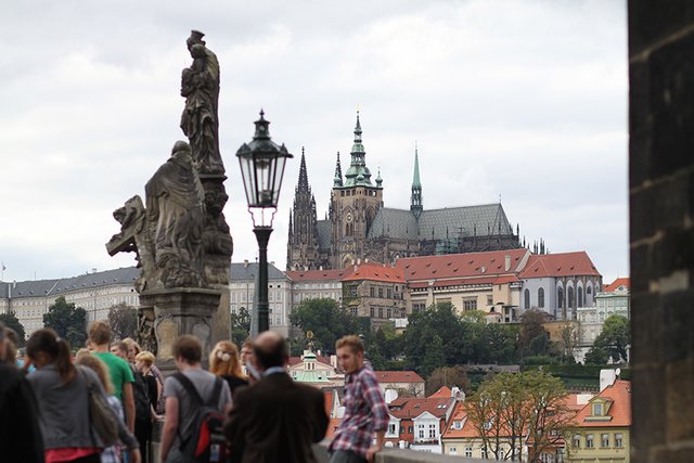 Prague_View_From_the_Bridge_01_s.jpg