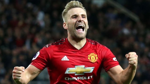 skysports-luke-shaw-manchester-united_4386490.jpg