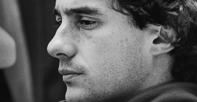 ayrton-senna-una-leyenda-que-pilotaba-para-dios-1048x542.jpg