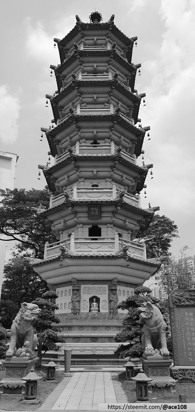 Pagoda at Shuang Lin Temple