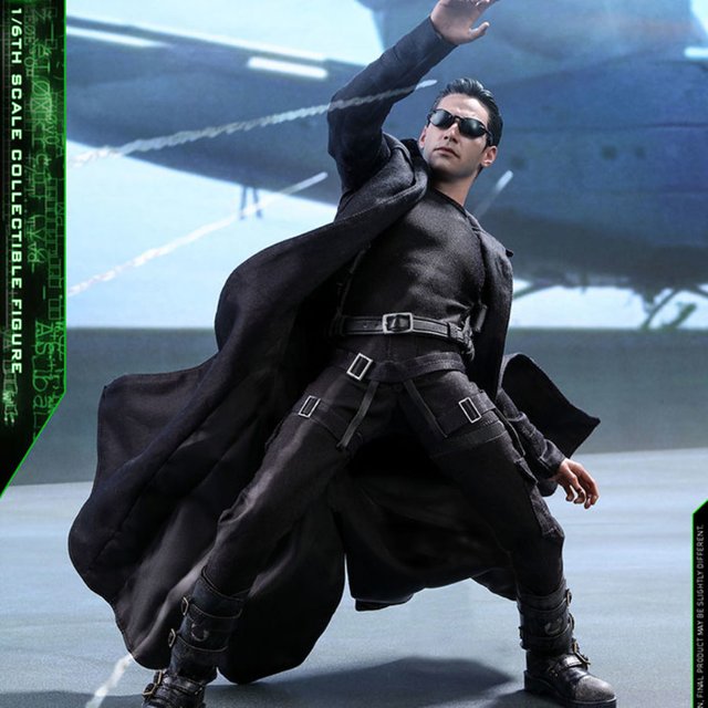 The-Matrix-Neo-Hot-Toy-6-900x900.jpg