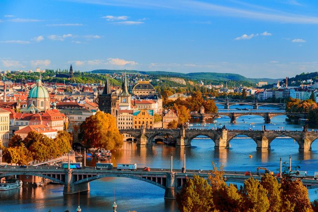 Prague_skyline_view.jpg