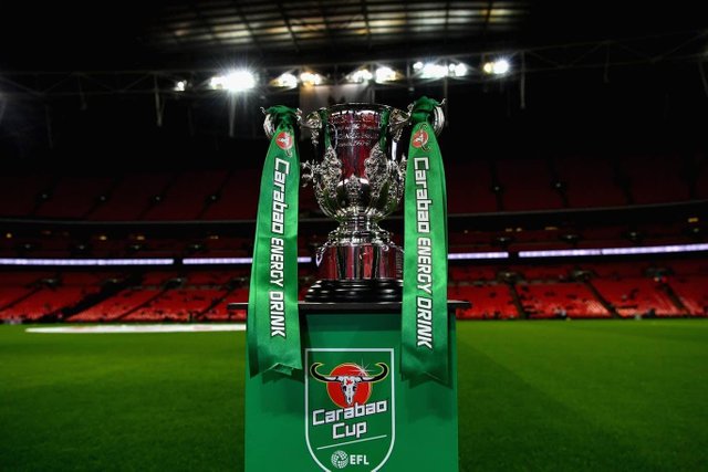 eflcuptrophy2018.jpg