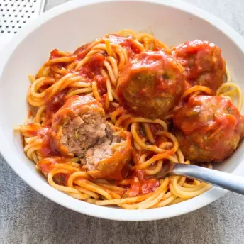 24795_sfs-spaghetti-sausage-meatballs-14.webp