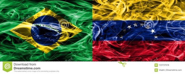 el-brasil-contra-las-banderas-del-humo-de-venezuela-colocadas-lado-123737018.jpg