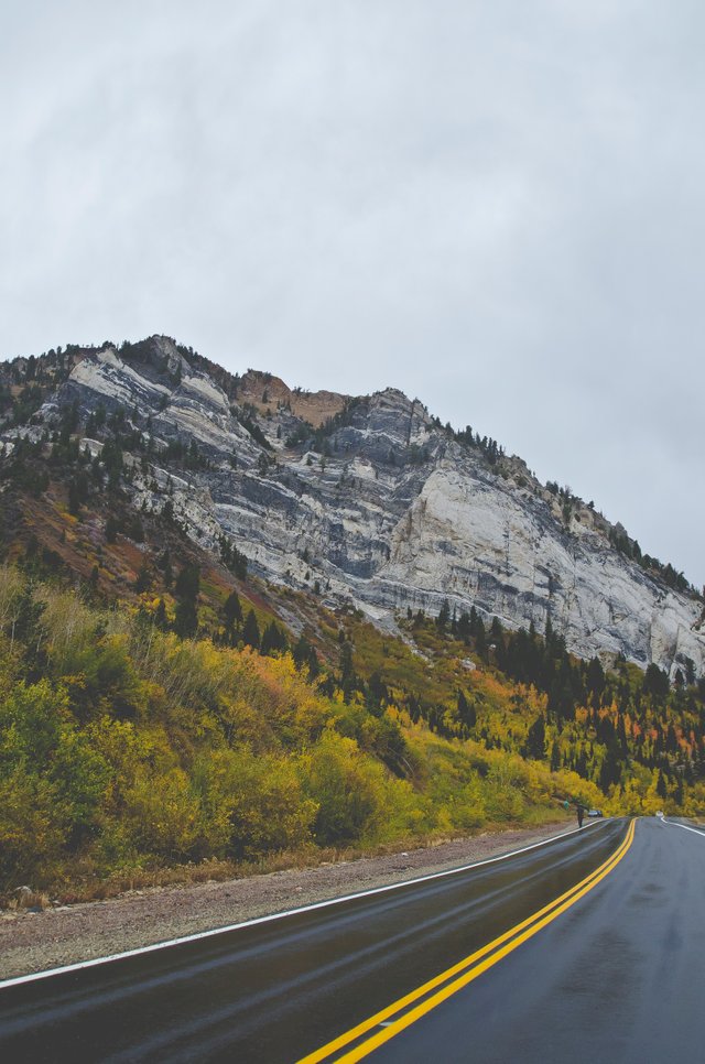 The granite mountains and the road.JPG