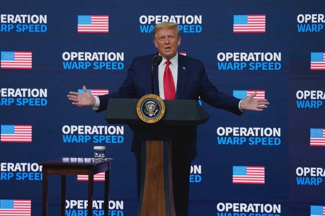 trumpwarp2.jpg