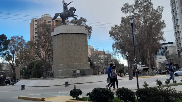 1001617252.jpg