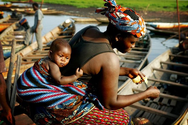 Africa-Benin-mother-child1.jpg