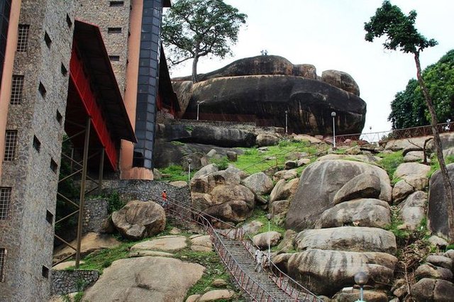 A-Fun-Trip-To-Olumo-Rock-Abeokuta(1).jpg