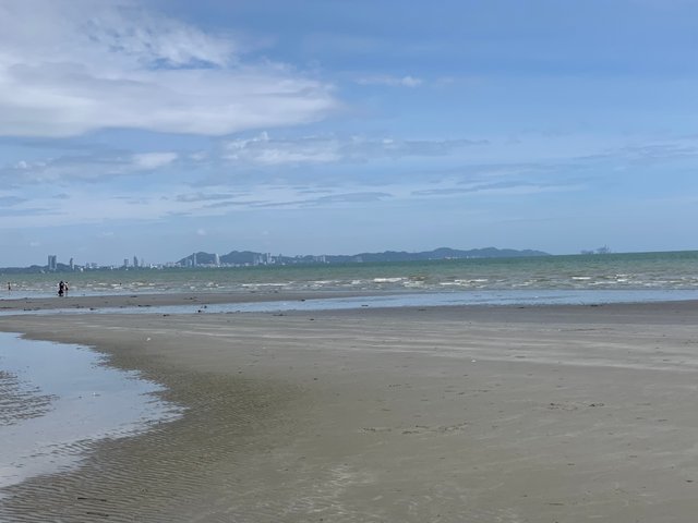 Bang Saen Beach6.jpg