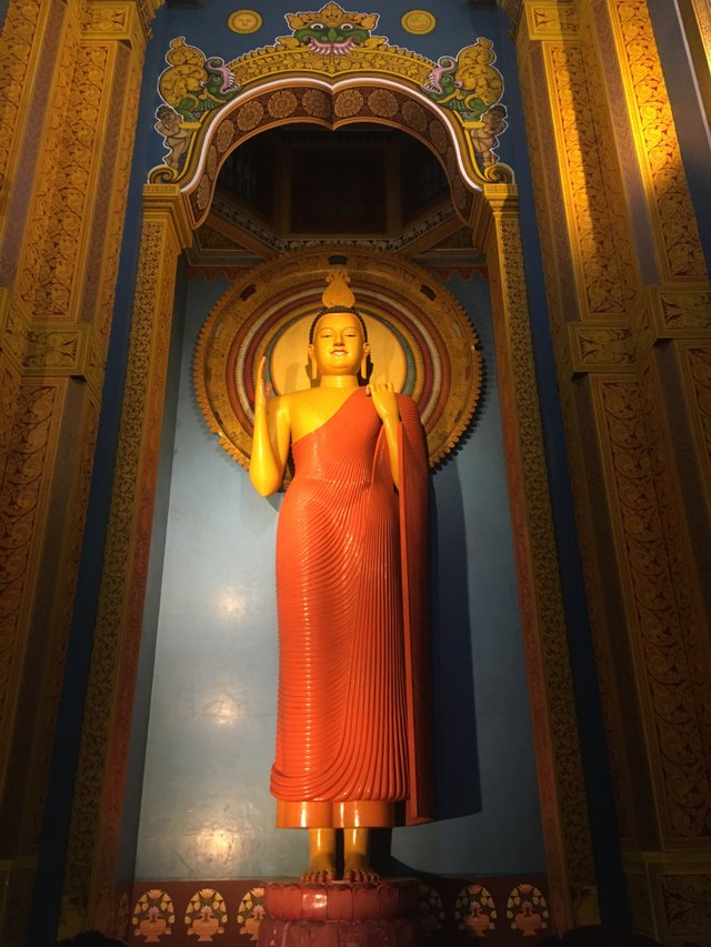 Buddha's statue of Bellanwila Raja Maha Vihara.JPG