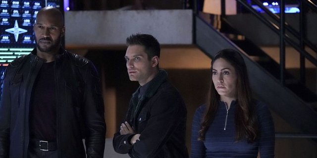 agents-of-shield-6x07-mack-deke-elena.jpg