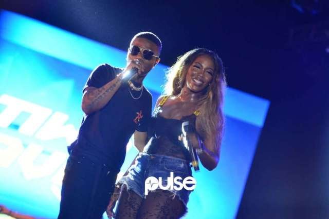 Wizkid-joins-Tiwa-Savage-while-she-performs-at-the-Gidi-culture-Fest-5th-edition-on-Friday-March-30-2018-at-Hard-Rock-cafe-beach-front-Oniru-VI.jpg