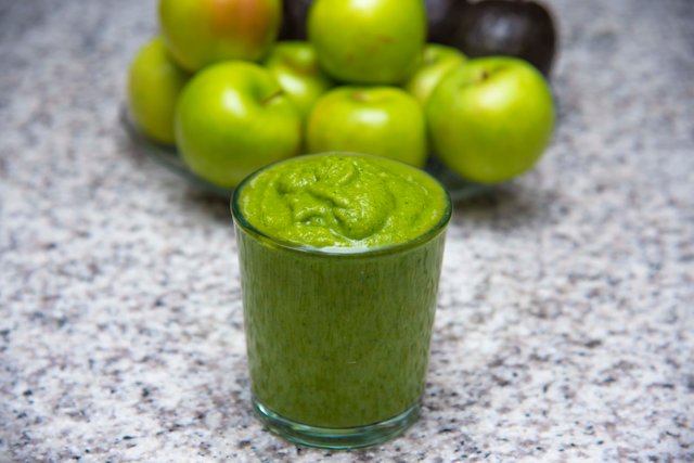 bok choy-gai lan smoothy.jpg