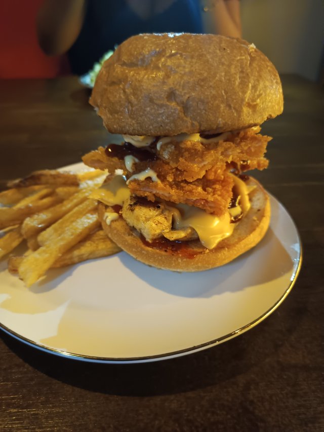 Hamburguesa pollo crispy.jpg