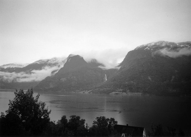 Sognefjord near Kaupanger Norway.jpg