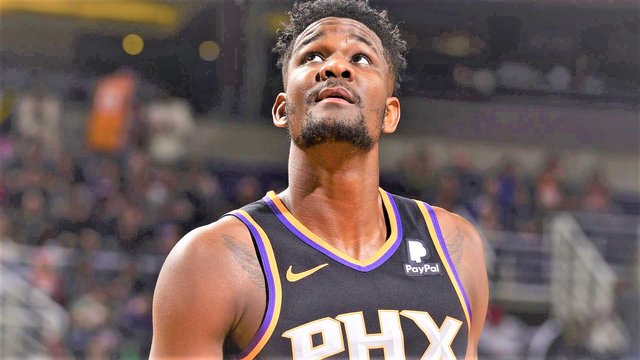 deandre-ayton-iso-looks-1122.jpg