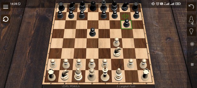 Screenshot_2022-11-18-14-28-43-404_com.jetstartgames.chess.jpg