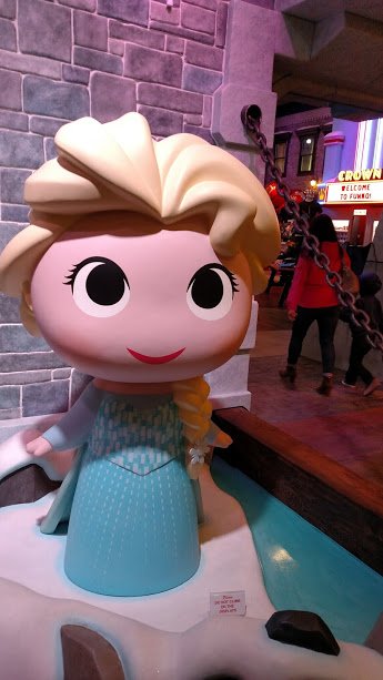 elsa frozen funko pop.jpg