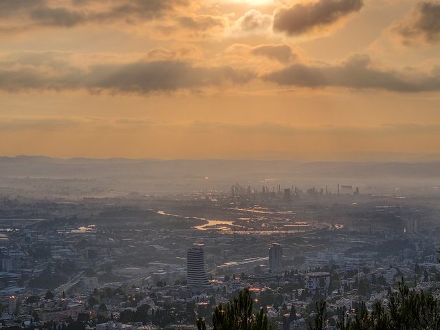 Morning in Haifa