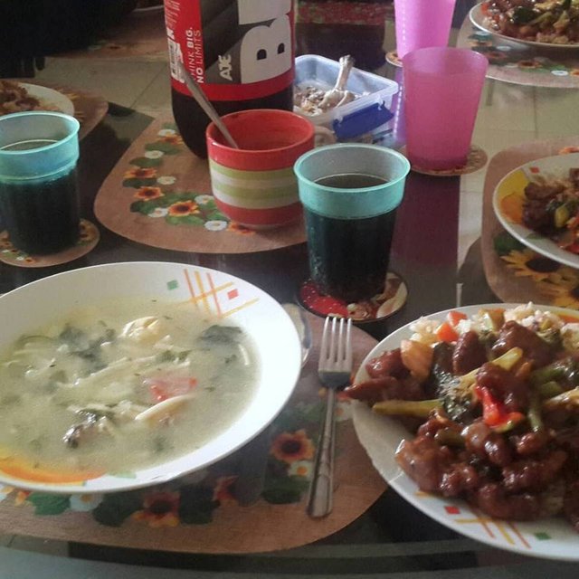 almuerzo peru1.jpg