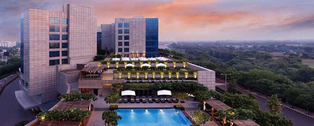 best-luxury-resorts-in-Gurgaon.jpg