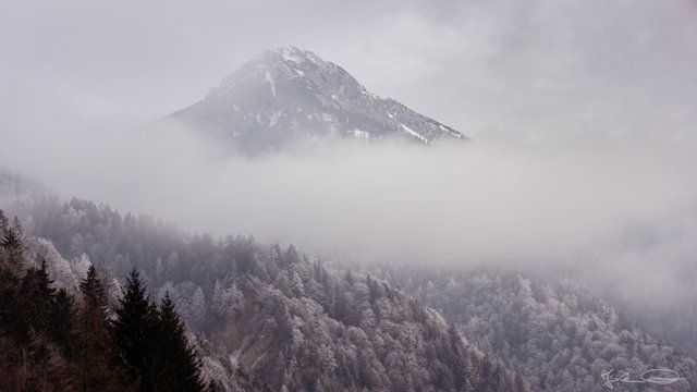 2018-11-30-Slovenia-Loiblpass-view-South-01.jpg