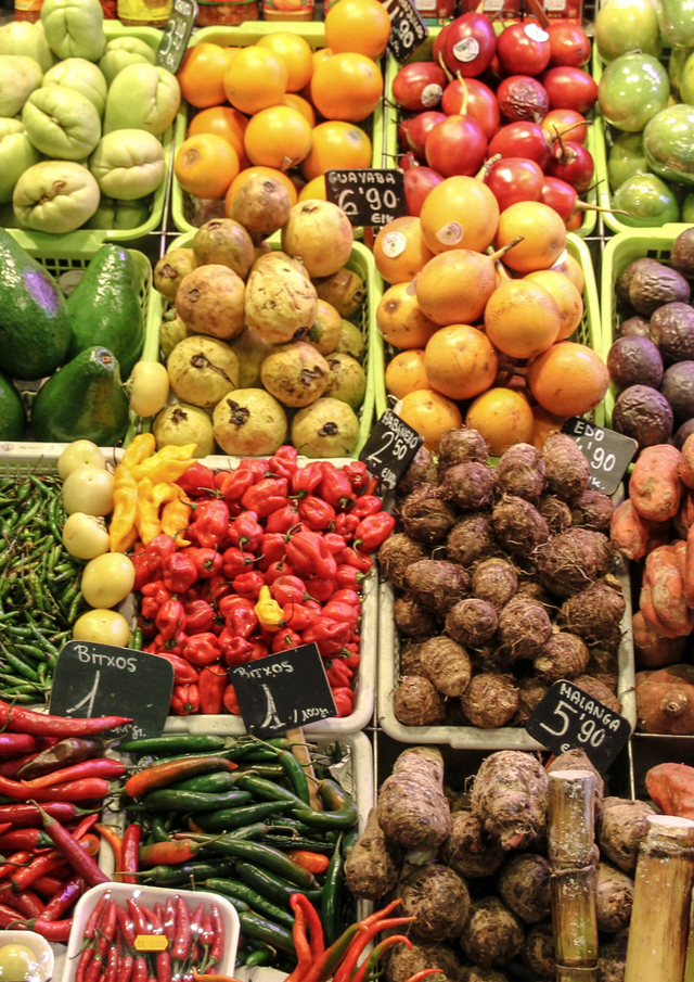 Beige Green Simple Farmers Market Poster.png