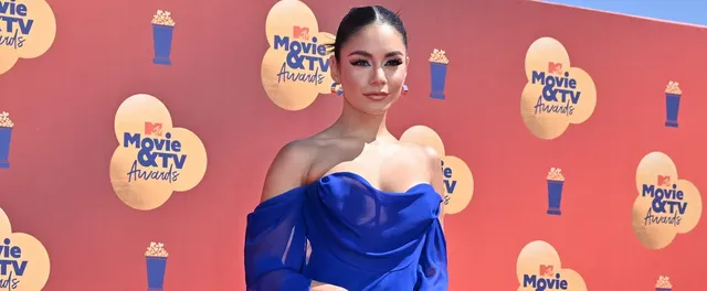 vanessa-hudgens-mtv-movie-tv-awards-outfits.webp