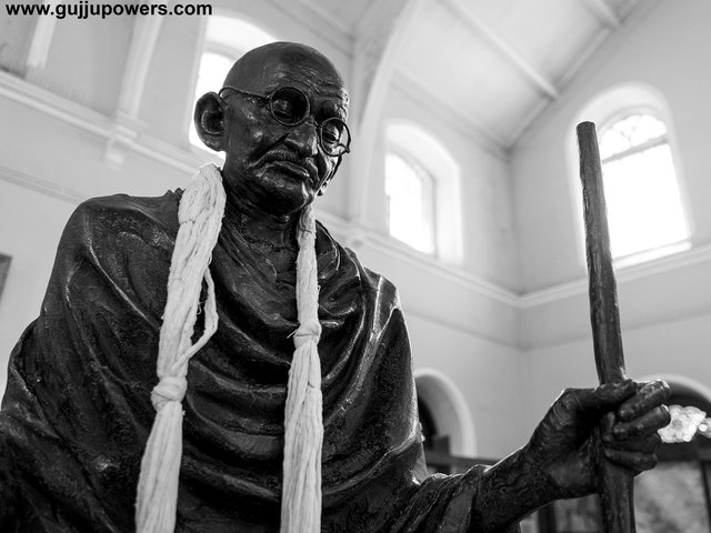 mahatma gandhi 5.jpg