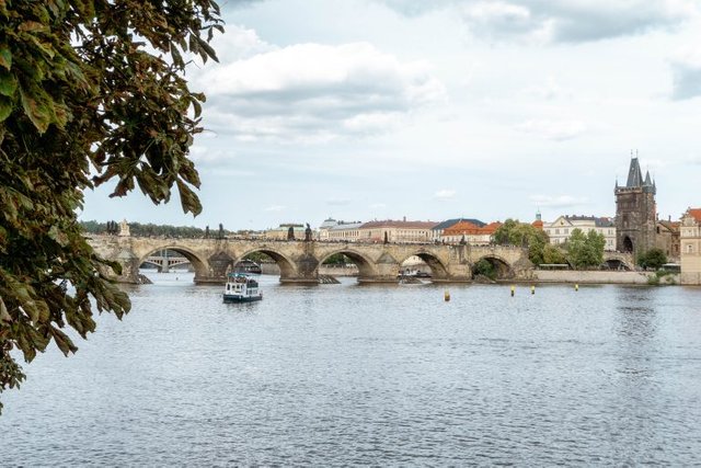 8 reasons moving to prague #2.jpg