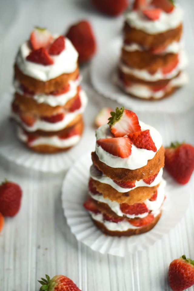Strawberry (Ridiculously) Tall Mini Cakes (7).jpg
