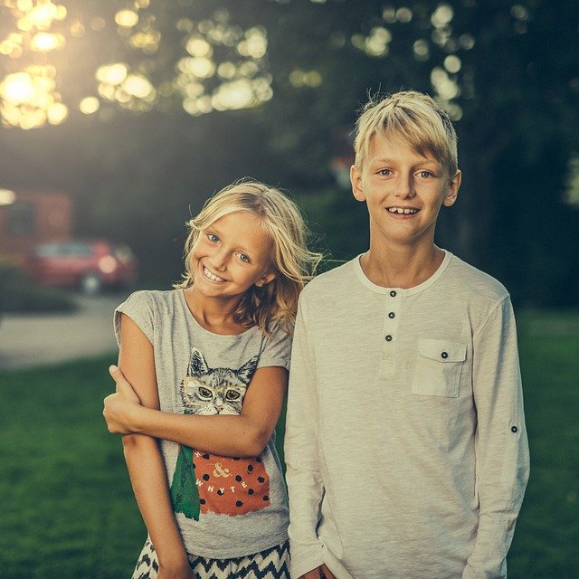 siblings-3315770_640.jpg