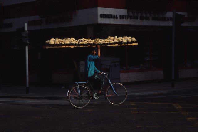 Bred deliverer. Cairo, Egypt.jpg