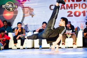 bboying powermove showrez quest skool delhi dance classes hip hop break dance (4).jpg