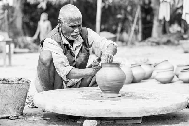 pottery-7773694_1280.jpg