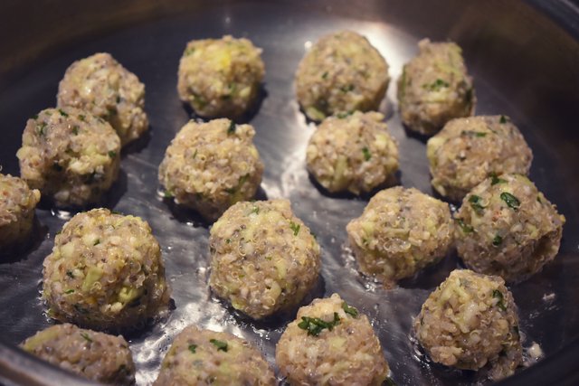 quinoa-meatballs-5.jpg