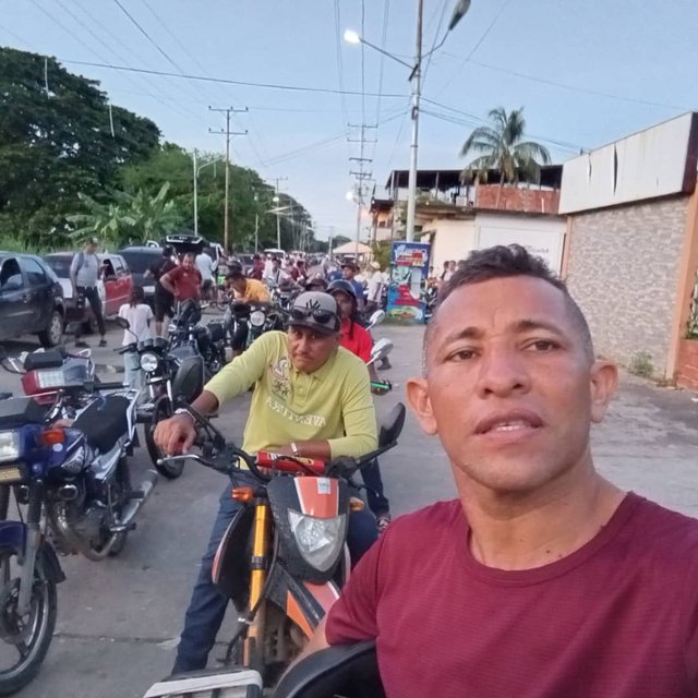 55c366f7-dd6e-4c18-bd10-b1717280c8f7.jpg